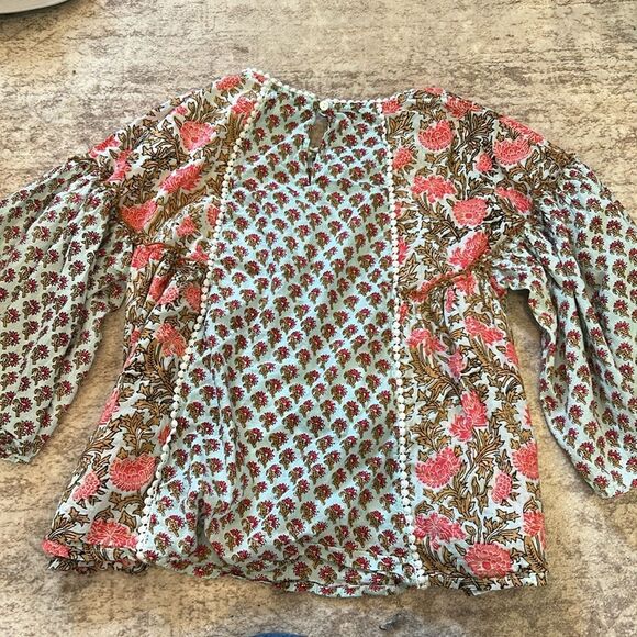 Rachel Zoe Smocked Blouse with 3/4 Sleeves small - Picture 6 of 6